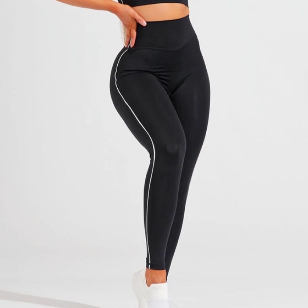 ➕ NWT XXXL BuffBunny Expedition Legging